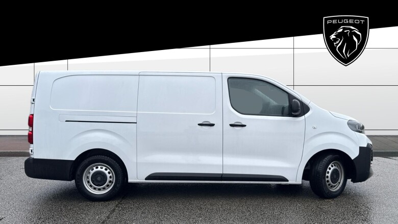 Peugeot Expert E-L2 100kW 75kWh Professional Van Auto